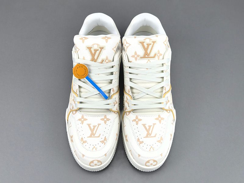 LV Trainer Sneaker 120