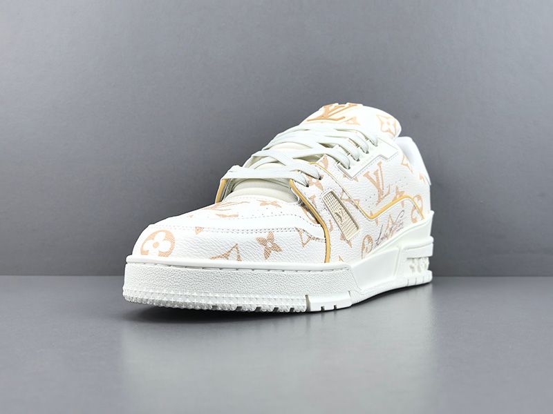 LV Trainer Sneaker 120