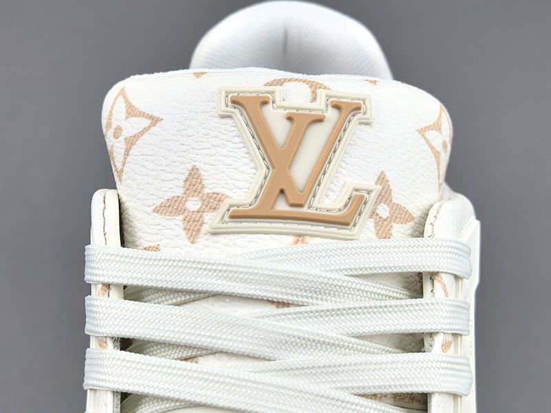 LV Trainer Sneaker 120