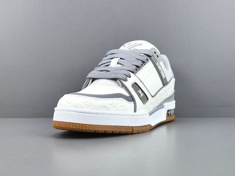 LV Trainer Sneaker 123