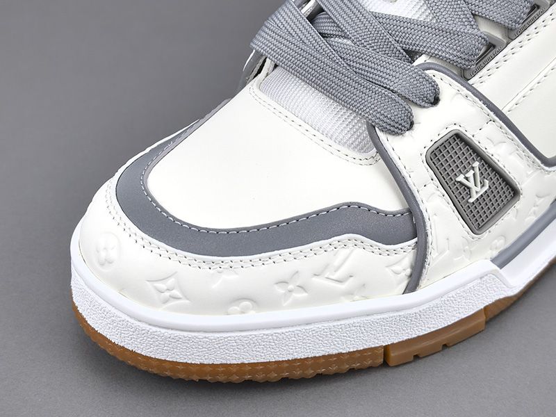 LV Trainer Sneaker 123