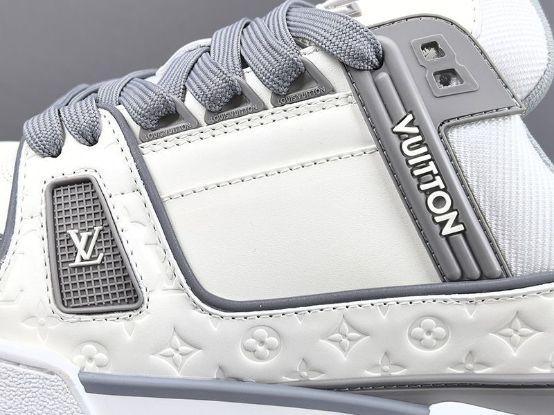 LV Trainer Sneaker 123