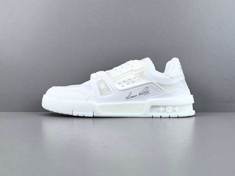 LV Trainer Sneaker 125