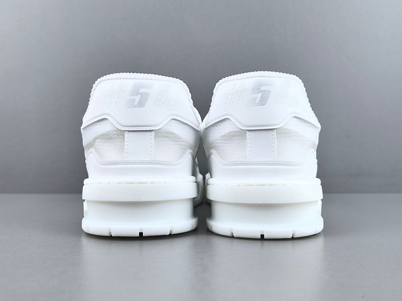 LV Trainer Sneaker 125