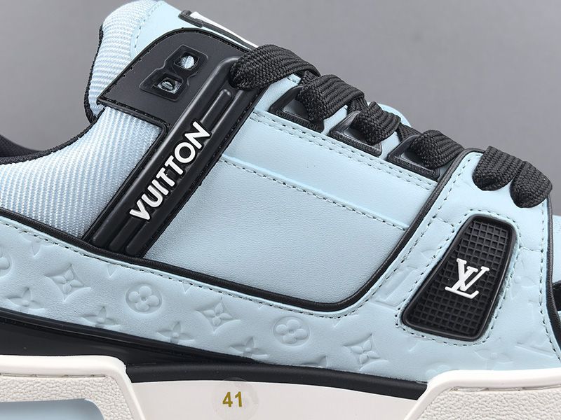 LV Trainer Sneaker 124