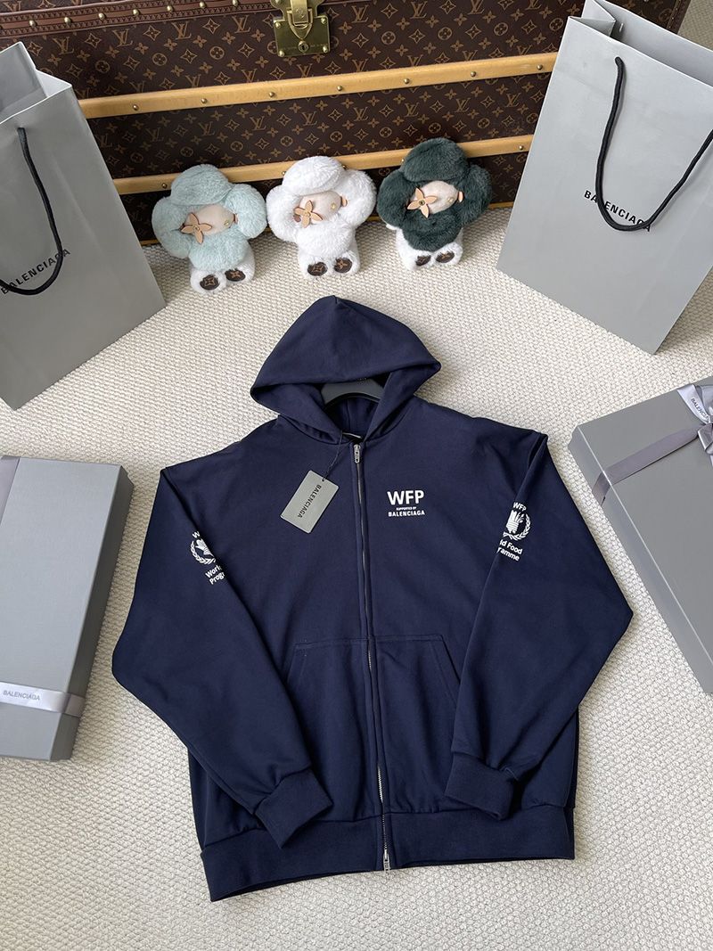 Balenciaga Hoody 017