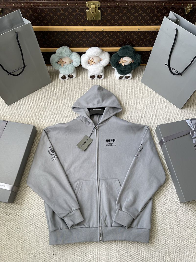 Balenciaga Hoody 018