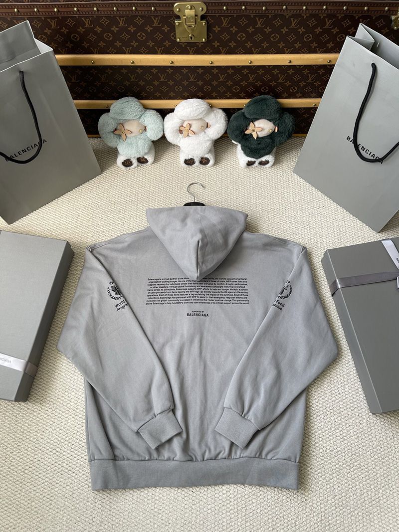 Balenciaga Hoody 018