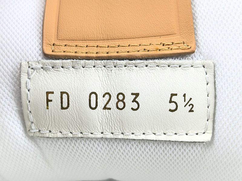 LV Trainer Sneaker 126