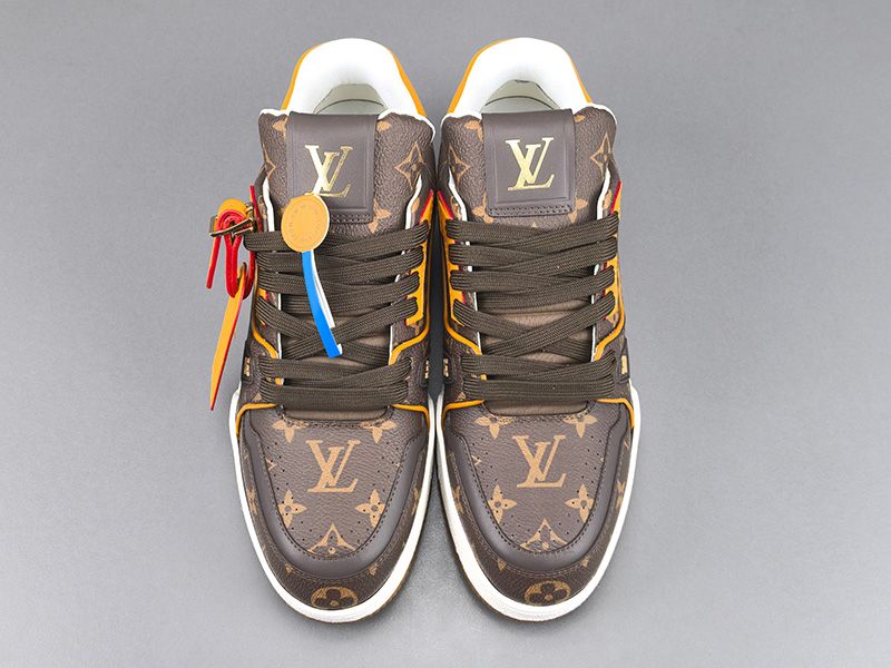 LV Trainer Sneaker 129