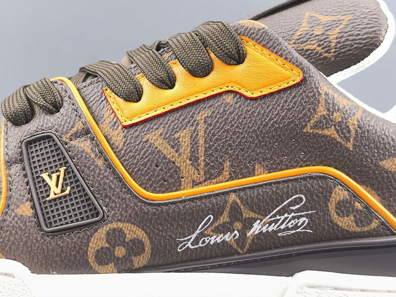 LV Trainer Sneaker 129