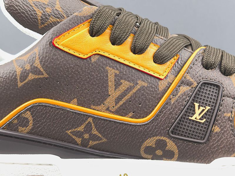 LV Trainer Sneaker 129