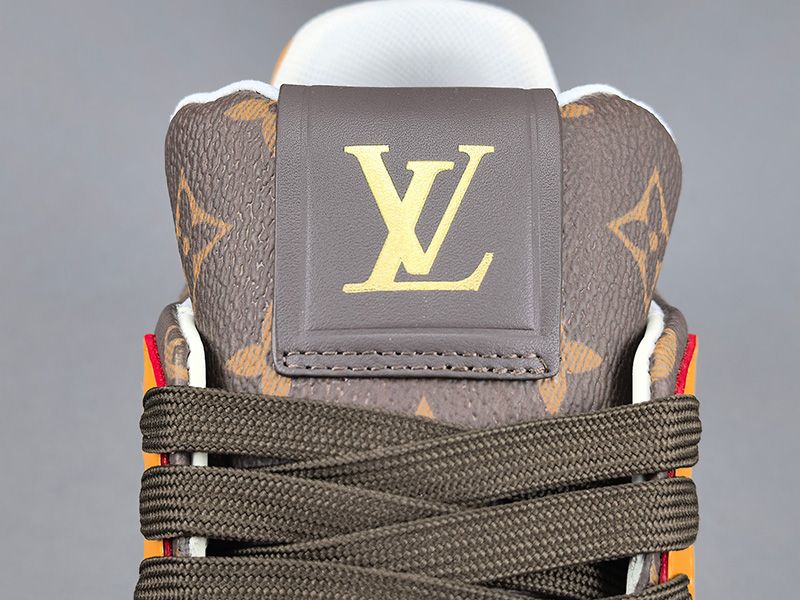 LV Trainer Sneaker 129