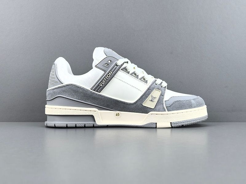 LV Trainer Sneaker 128