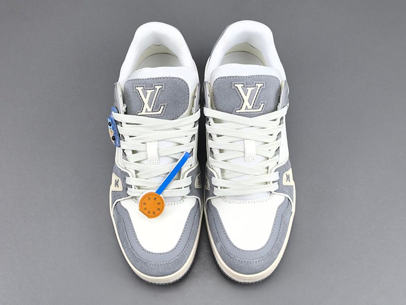 LV Trainer Sneaker 128