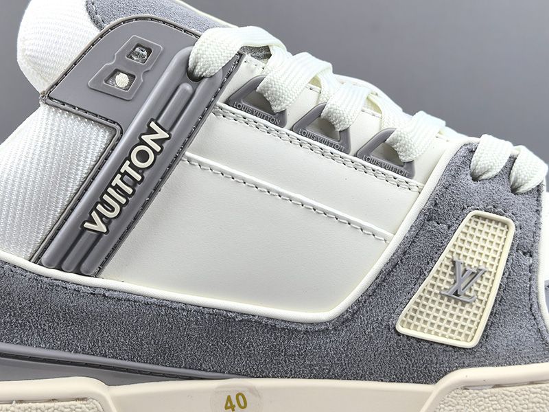 LV Trainer Sneaker 128