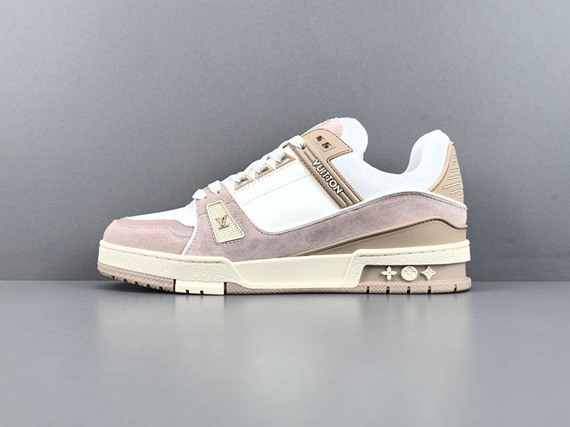 LV Trainer Sneaker 127