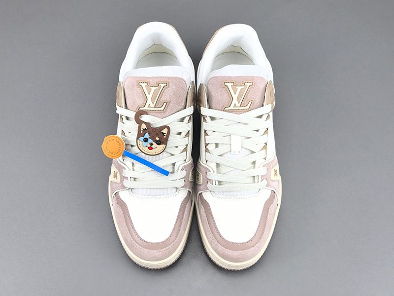 LV Trainer Sneaker 127