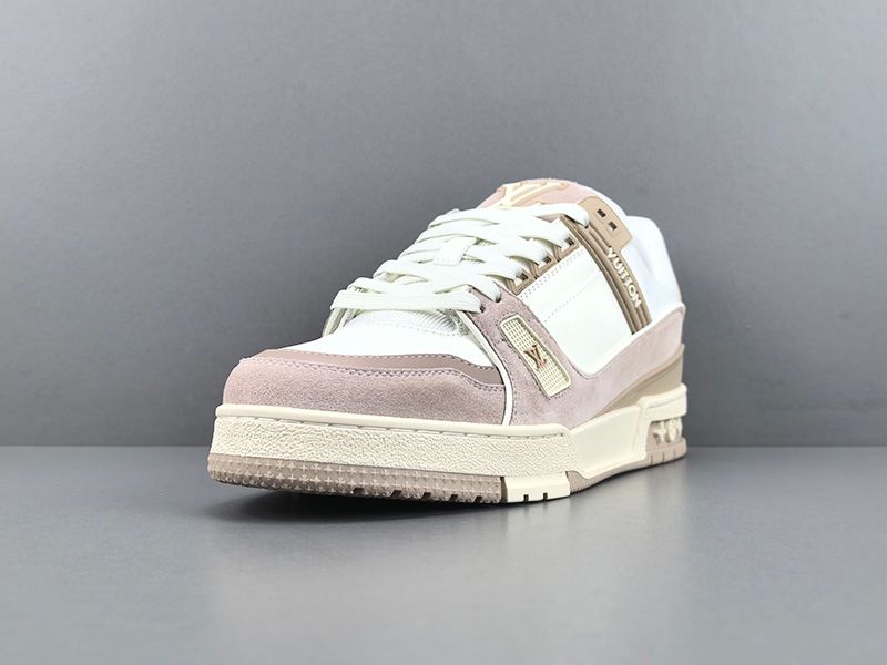 LV Trainer Sneaker 127