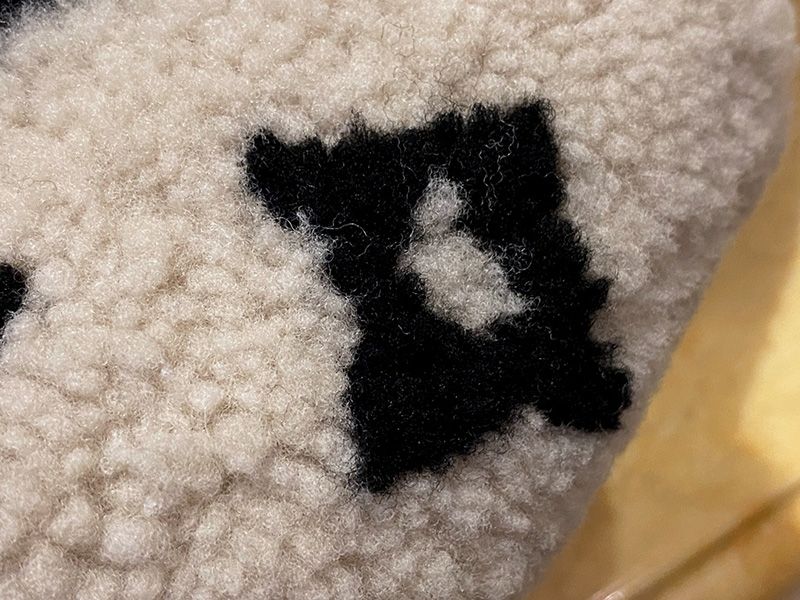 LV Wmns Slipper 130