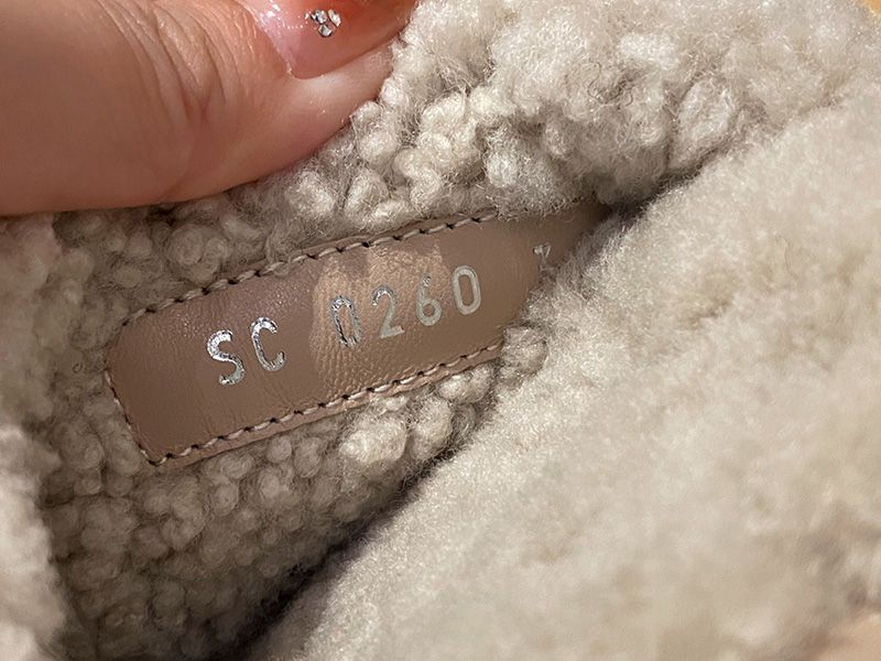 LV Wmns Slipper 130