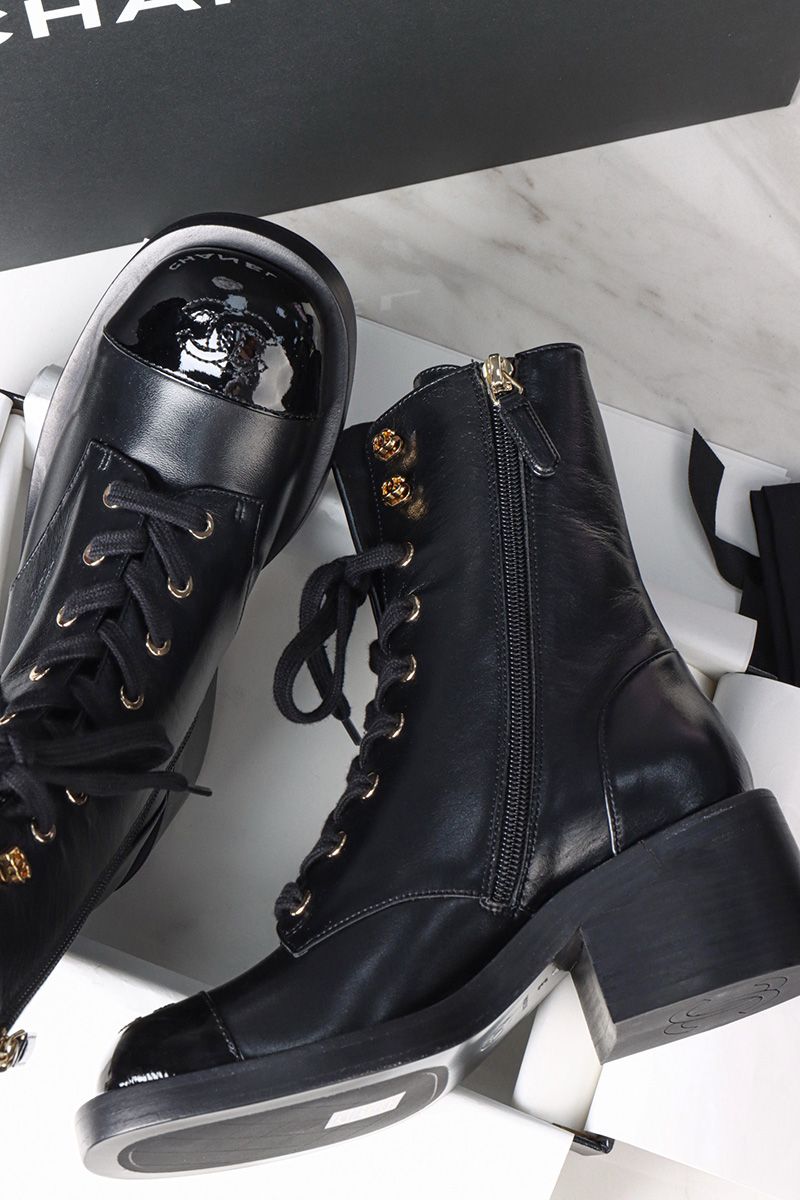 Chanel 25A Boots 053
