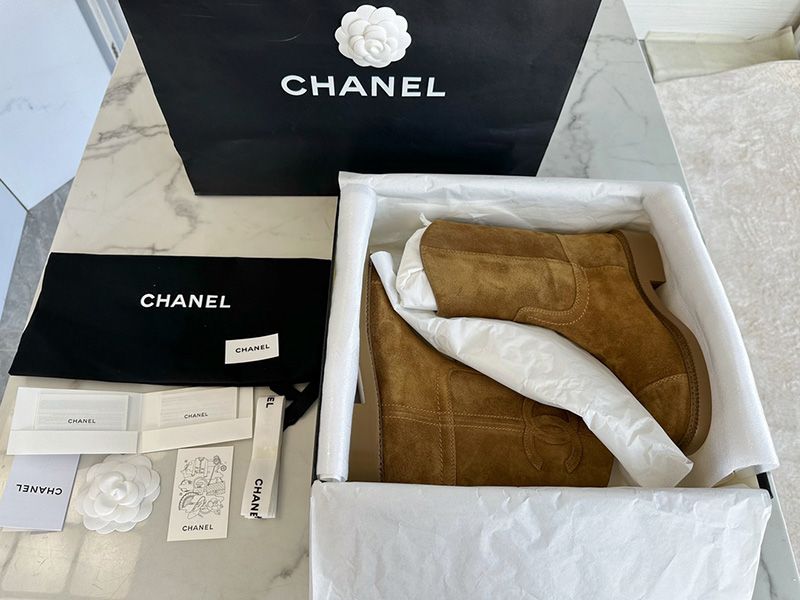 Chanel 24P Boots 063