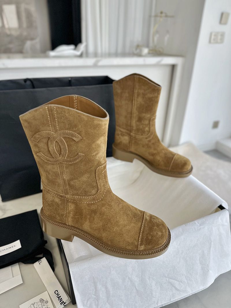 Chanel 24P Boots 063