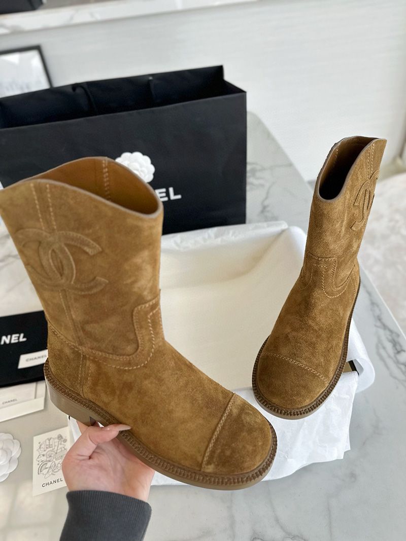 Chanel 24P Boots 063