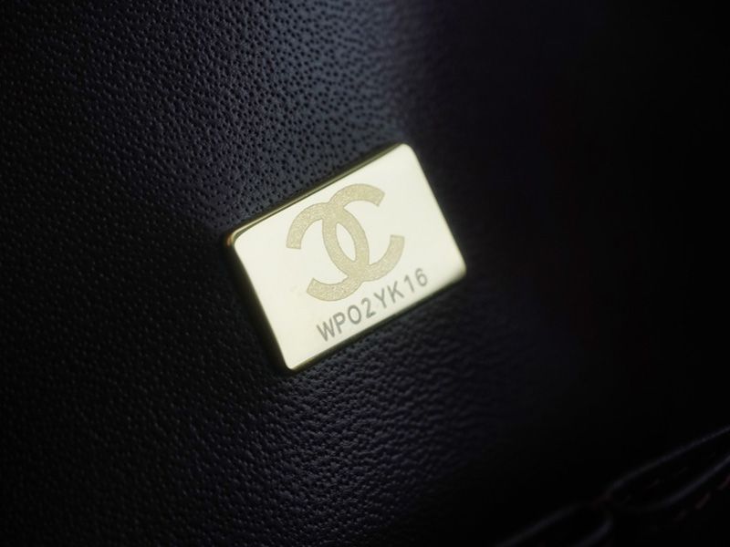 Chanel Classic Flap 23CM Golden
