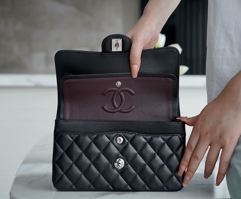 Chanel Classic Flap 23CM Silver