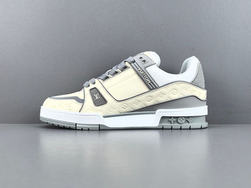 LV Trainer Sneaker 131