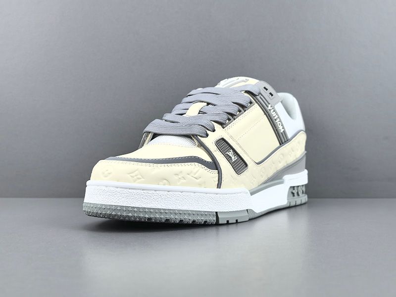 LV Trainer Sneaker 131