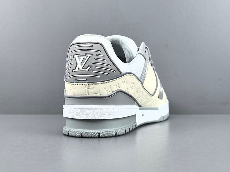 LV Trainer Sneaker 131