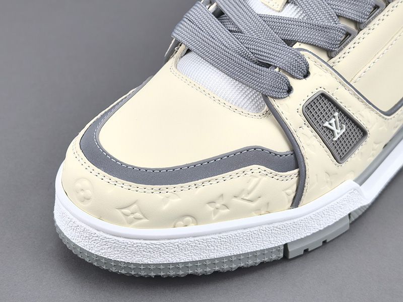 LV Trainer Sneaker 131