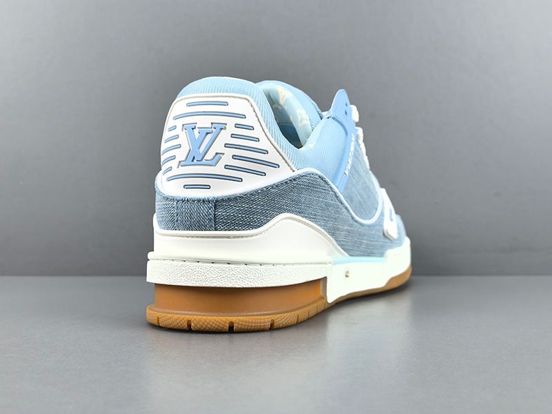 LV Trainer Sneaker 132