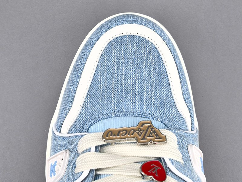 LV Trainer Sneaker 132