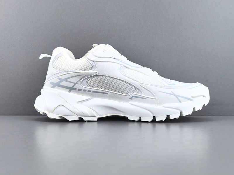 LV Trainer Sneaker 133