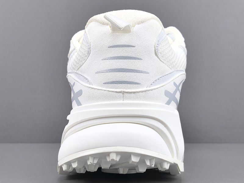 LV Trainer Sneaker 133
