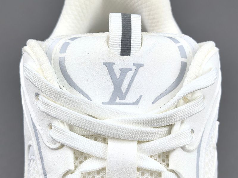 LV Trainer Sneaker 133