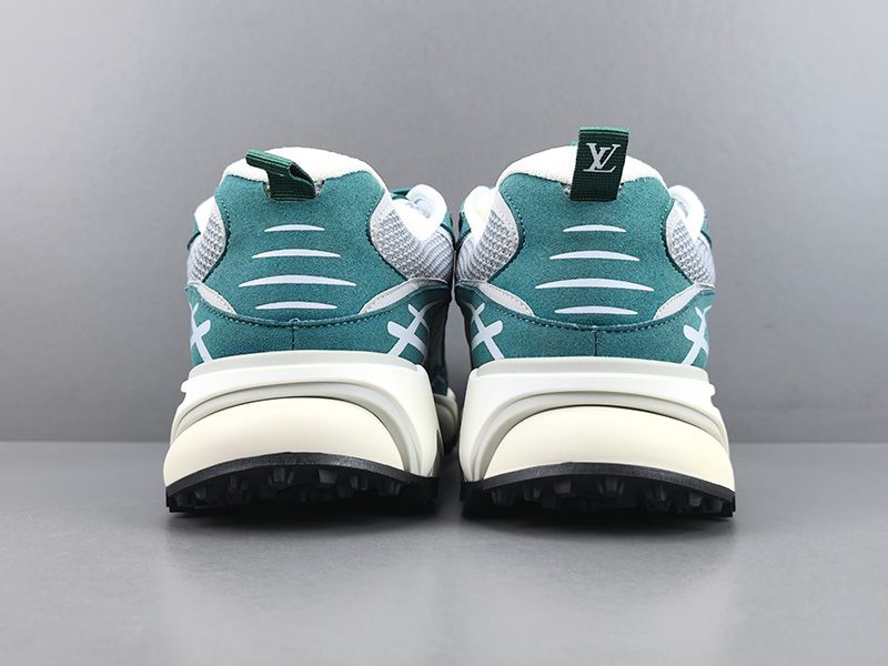 LV Trainer Sneaker 134