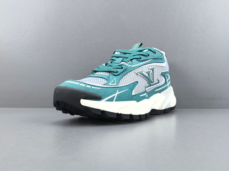 LV Trainer Sneaker 134