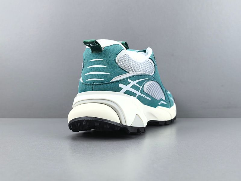 LV Trainer Sneaker 134
