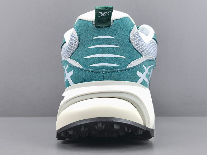 LV Trainer Sneaker 134