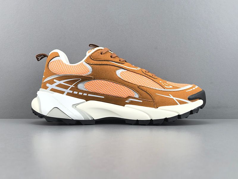 LV Trainer Sneaker 135