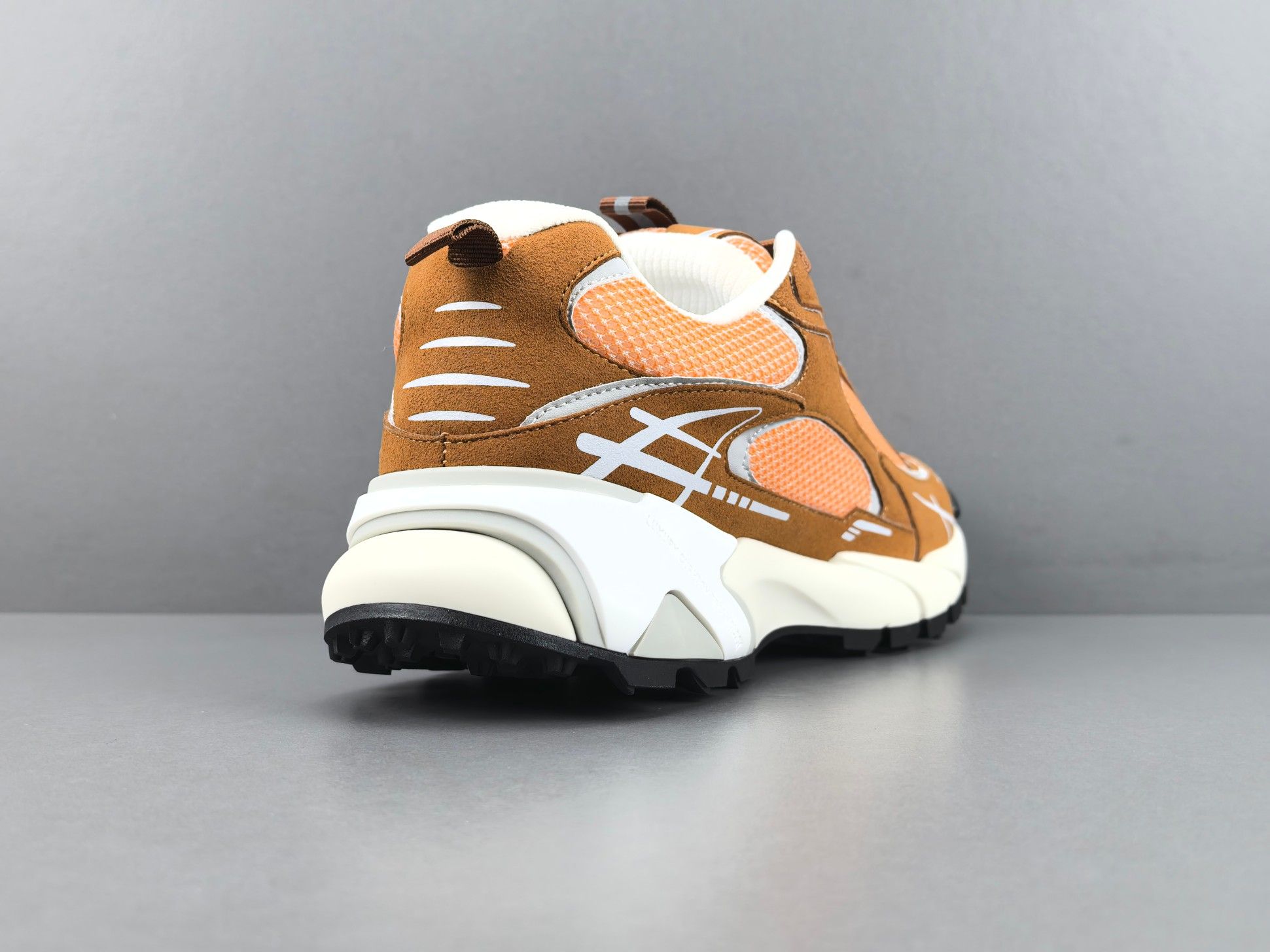 LV Trainer Sneaker 135
