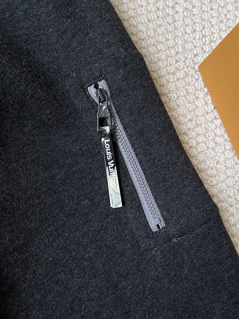 LV Longsleeve Shirt 098