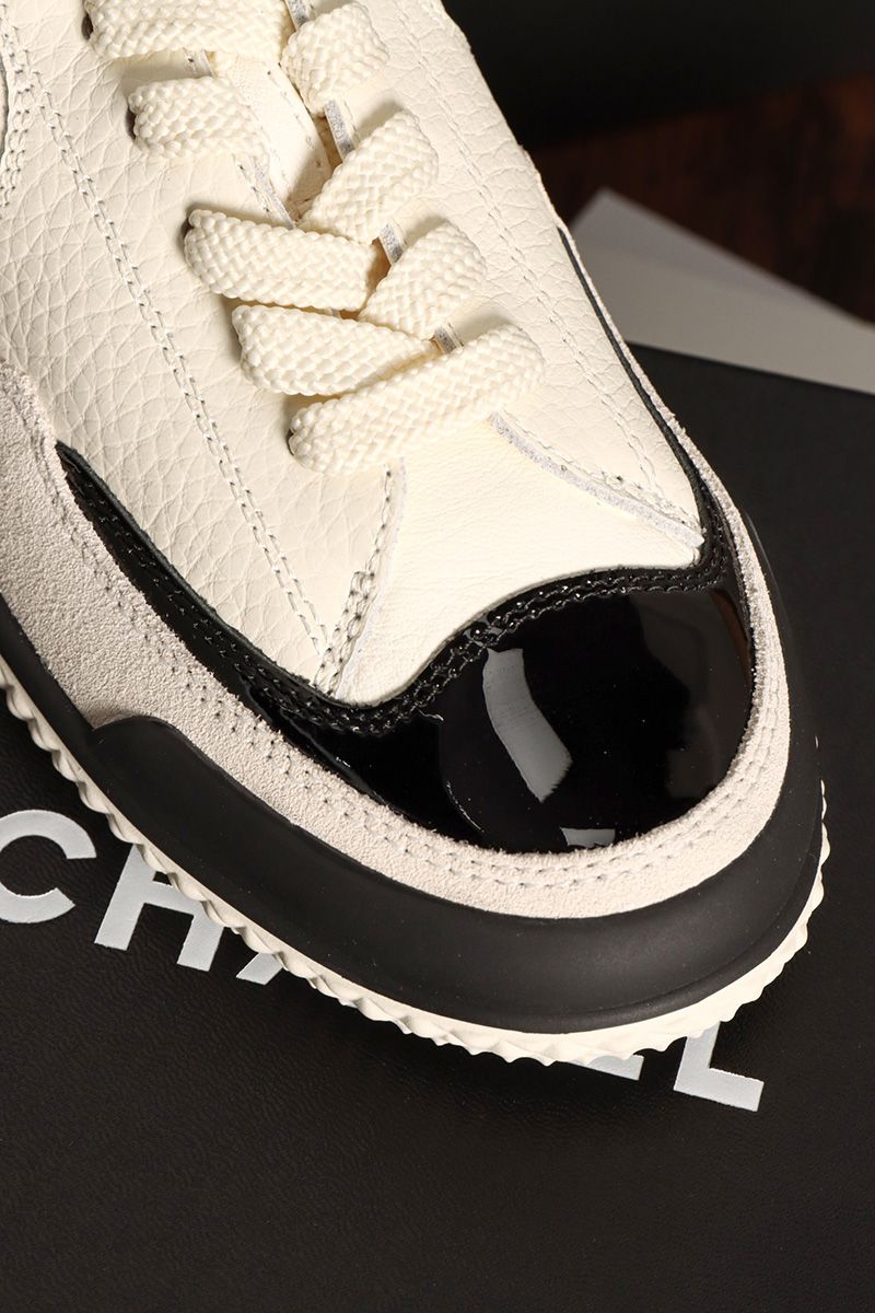 Chanel Wmns Shoe 069