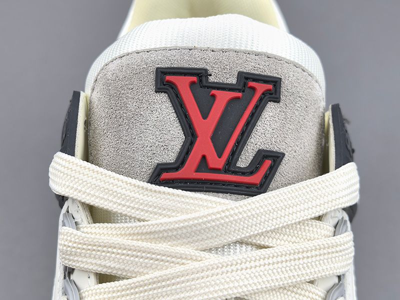 LV Trainer Sneaker 138
