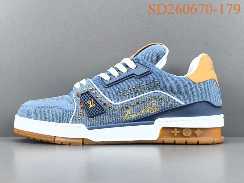 LV Trainer Sneaker 126